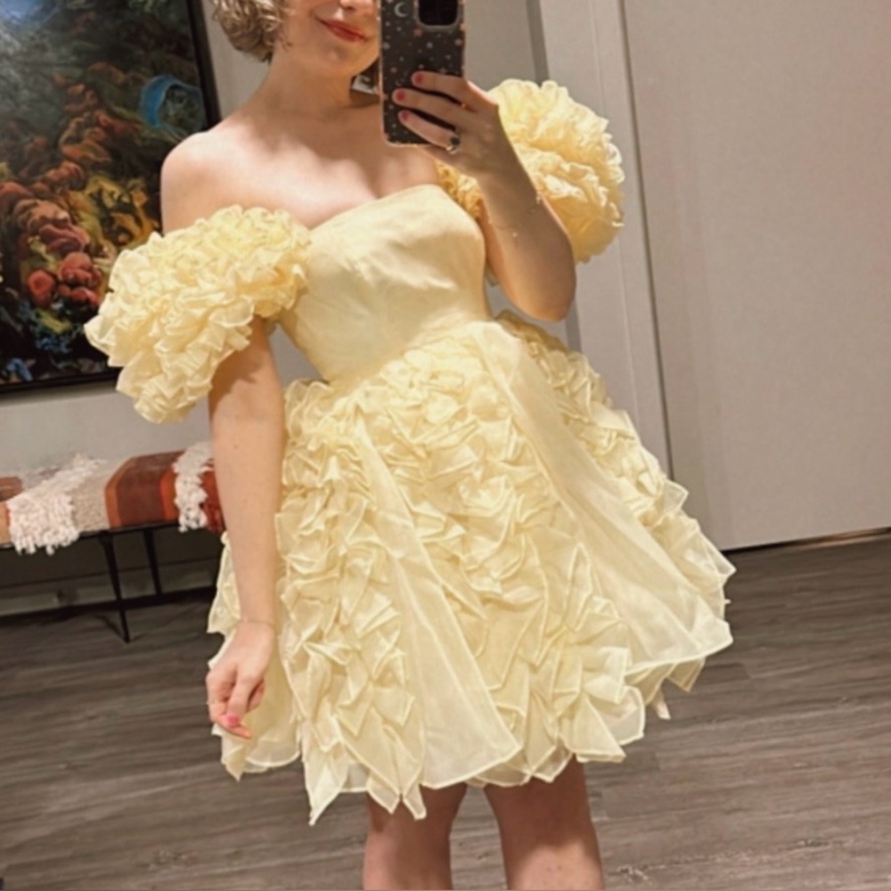 Selkie Twinkie Paris NWT Yellow Puff Sleeve Adorable! Mini Dress XXS